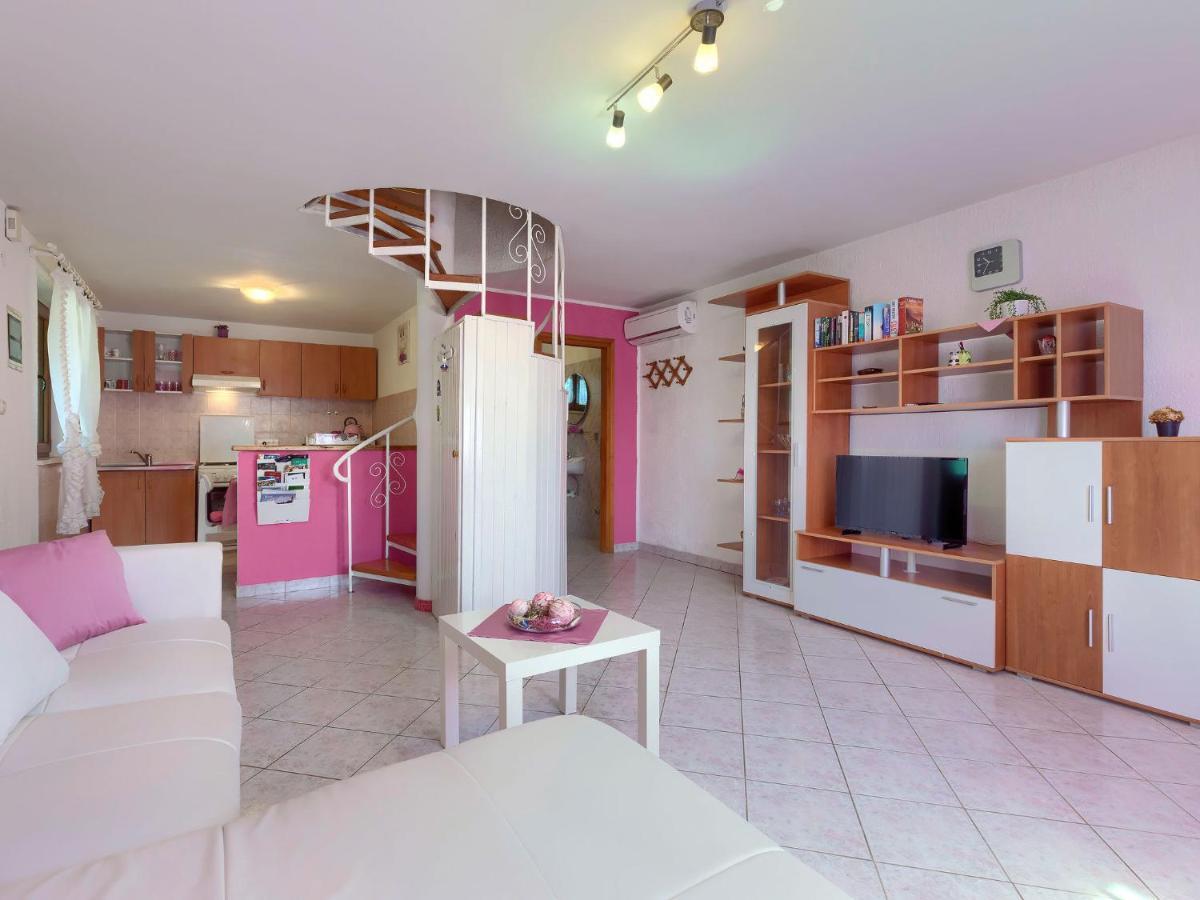 Holiday Home Nikolina - Roj412 By Interhome Sveti Petar u Sumi Buitenkant foto