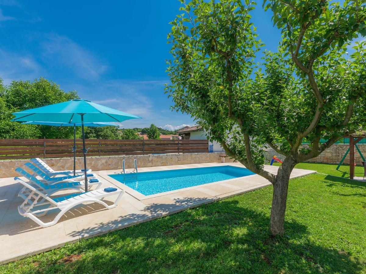 Holiday Home Nikolina - Roj412 By Interhome Sveti Petar u Sumi Buitenkant foto